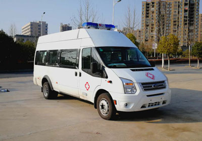 江铃福特监护型救护车