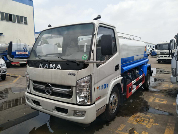 凯马蓝牌3方洒水车