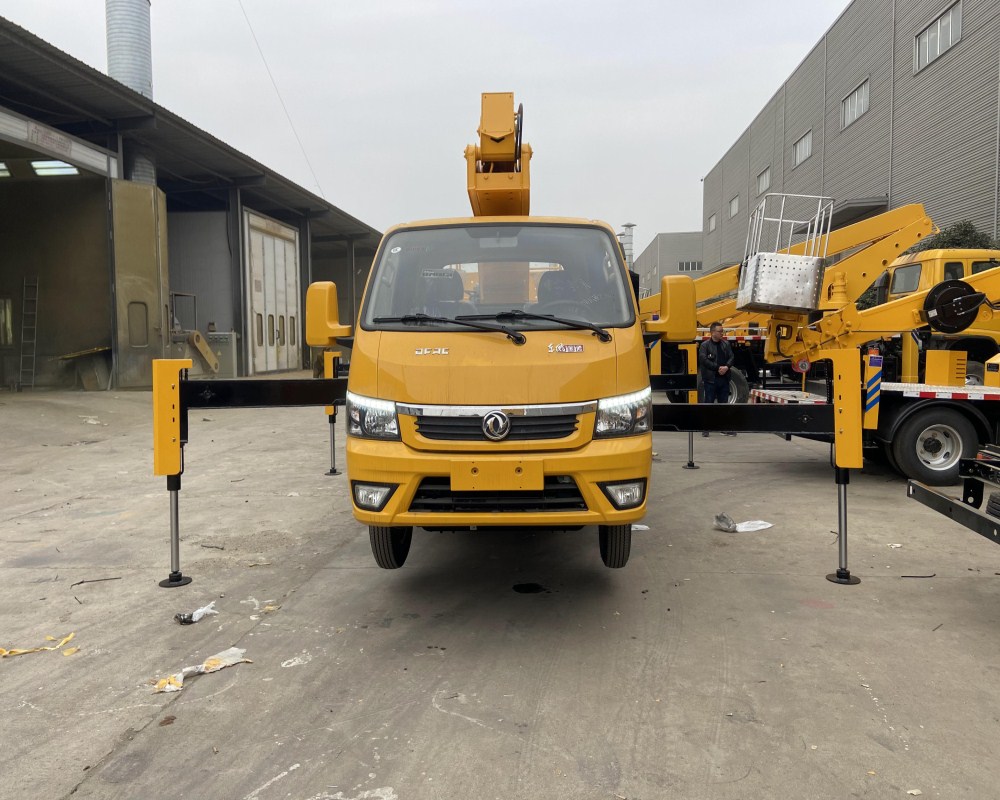 16米蓝牌直臂式东风涂逸高空作业车